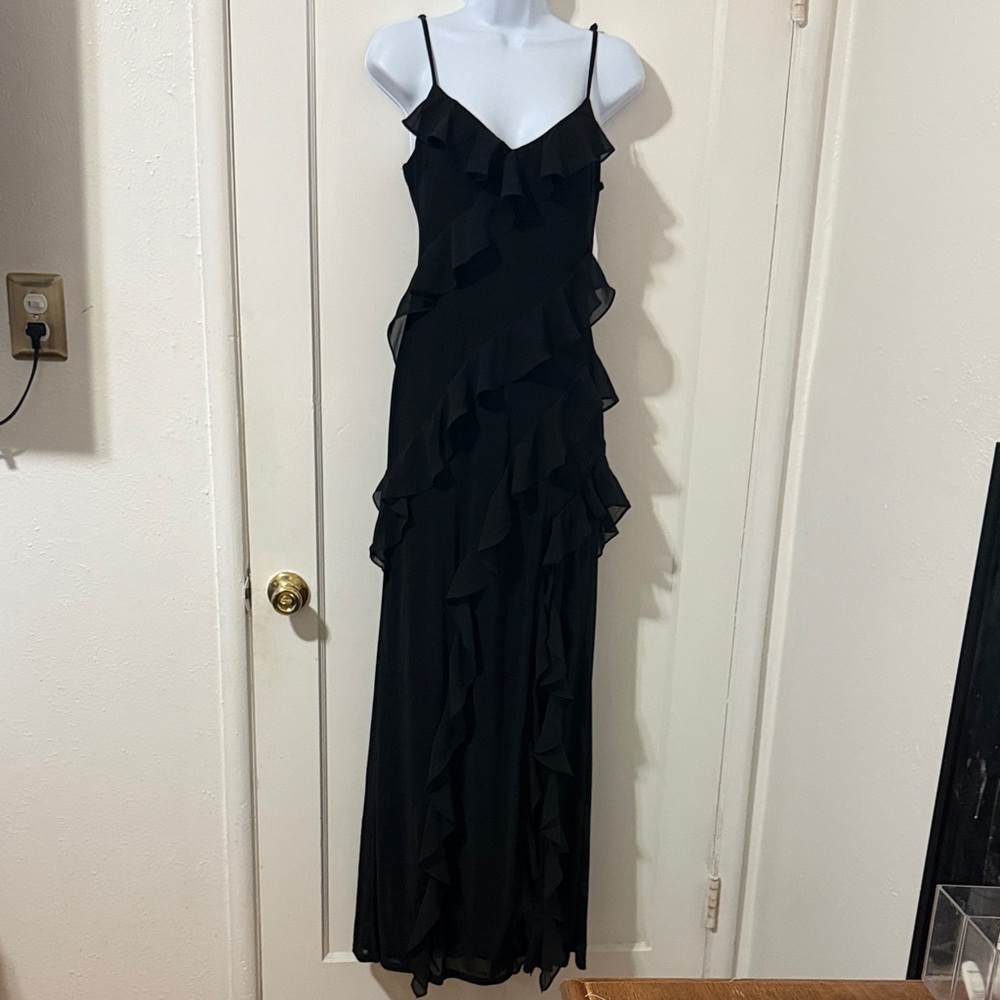 CyPress beivy Chic Black Ruffle Maxi Dress